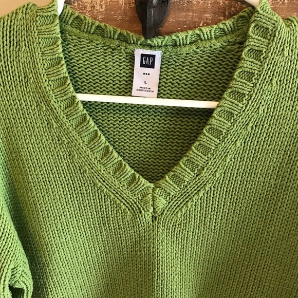 Cardigan and V Neck Sweater Bundle - Picture 2 of 5